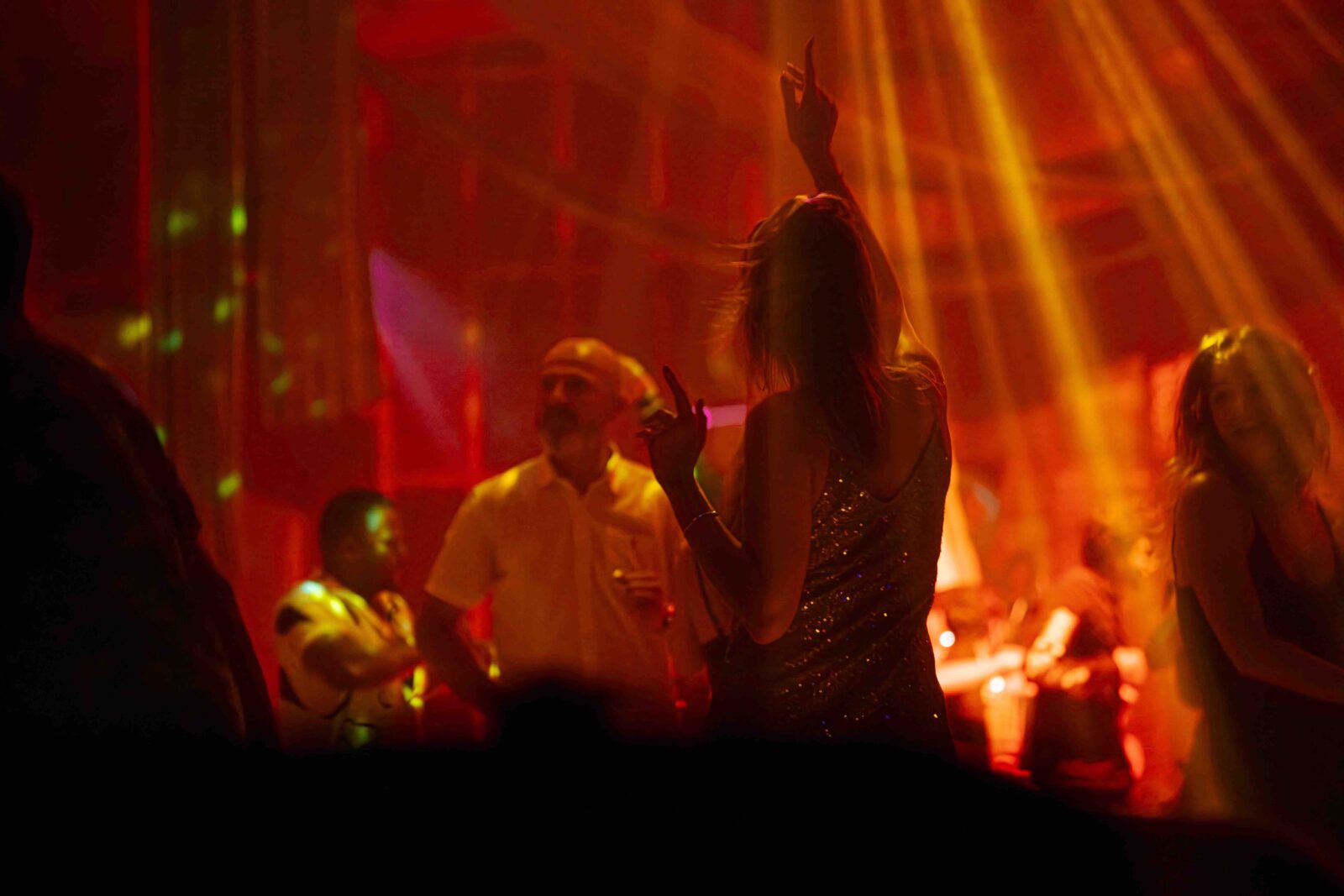 Let Loose & Unwind with Raa Baa Beats at Oaga Art Resort